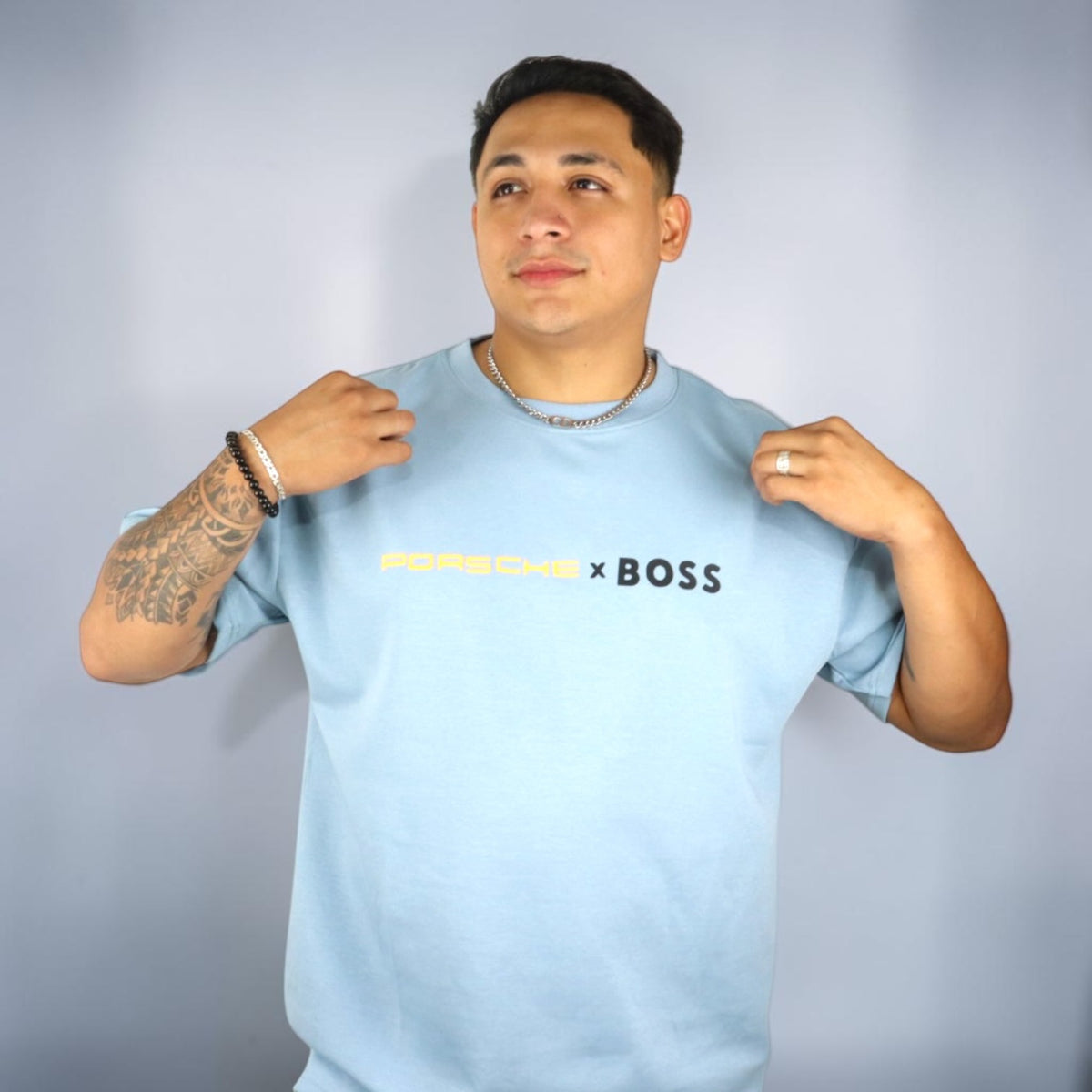 PLAYERA PORSCHE X BOSS - Azul cielo