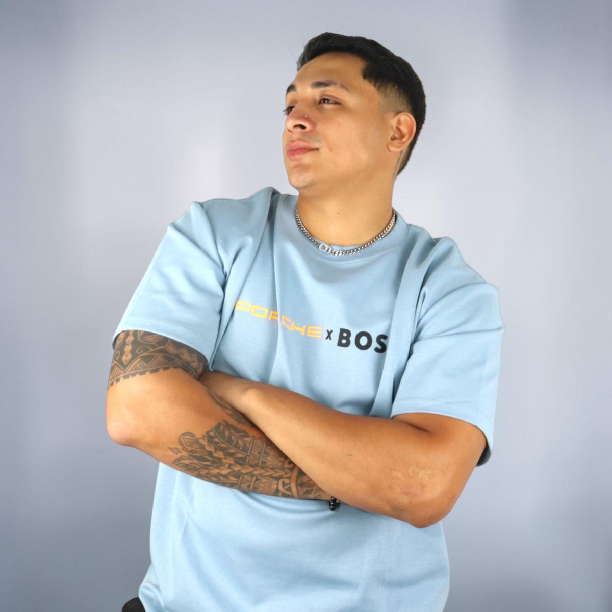 PLAYERA PORSCHE X BOSS - Azul cielo