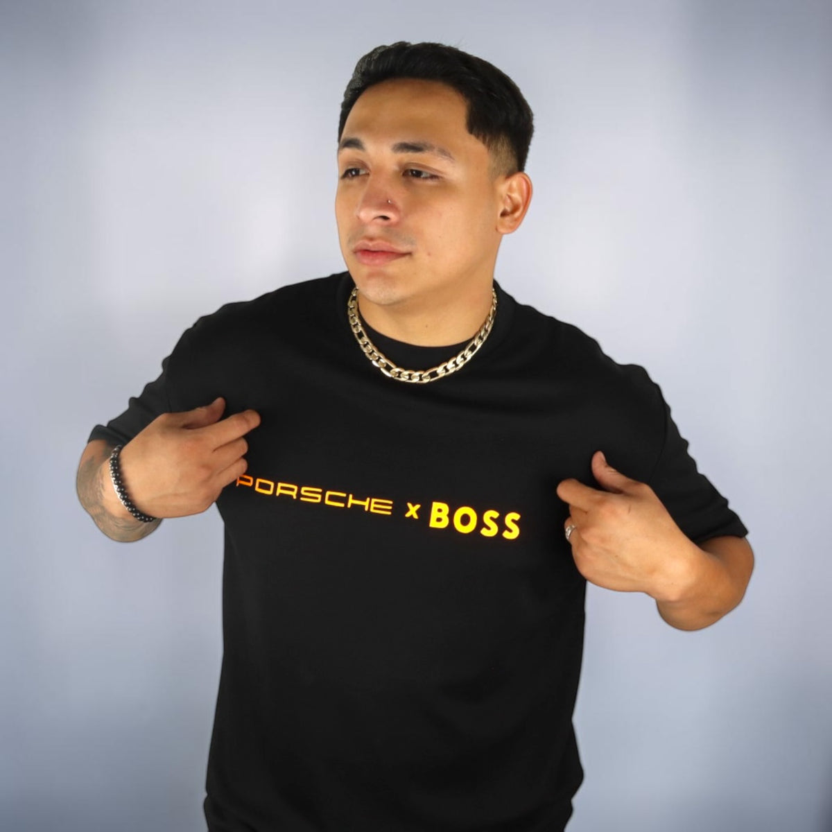 PLAYERA PORSCHE X BOSS - Negro